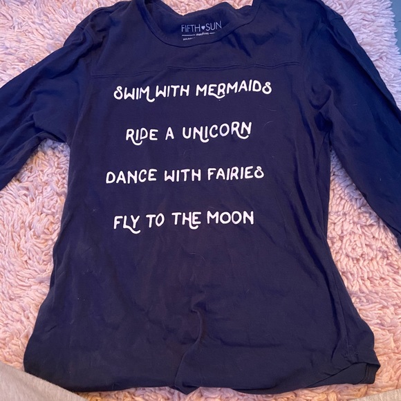 dark blue graphic shirt - Picture 1 of 4